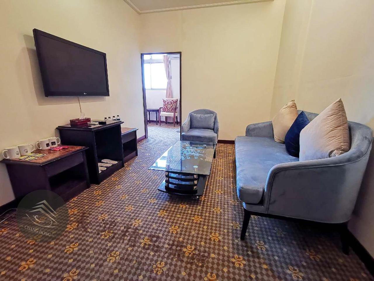 Chang Hong Hotel Jinning Экстерьер фото