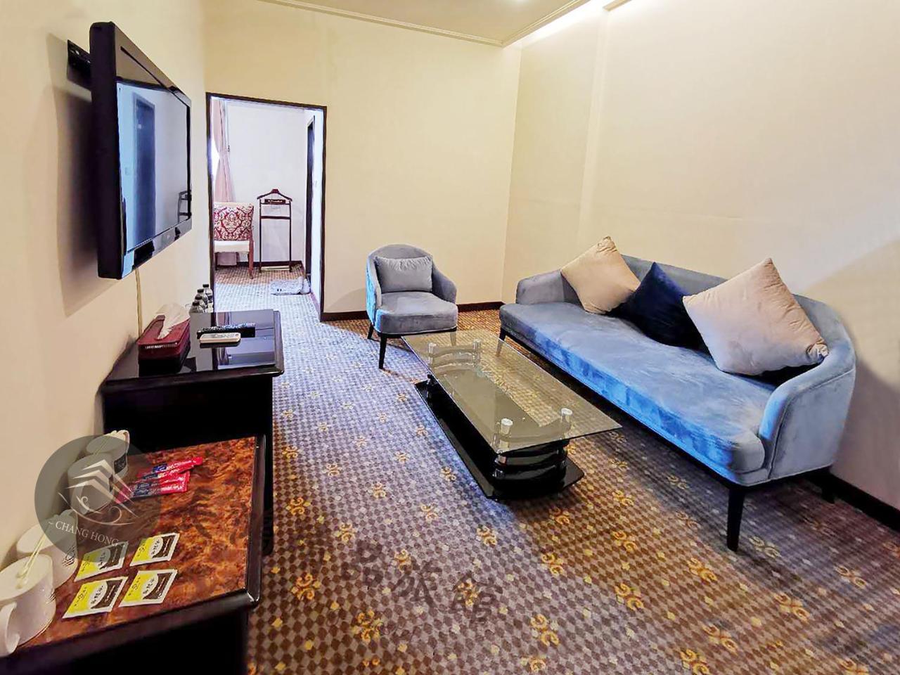 Chang Hong Hotel Jinning Экстерьер фото